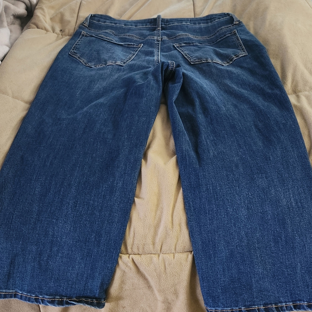 NYDJ High Rise Capri - Picture 4 of 5